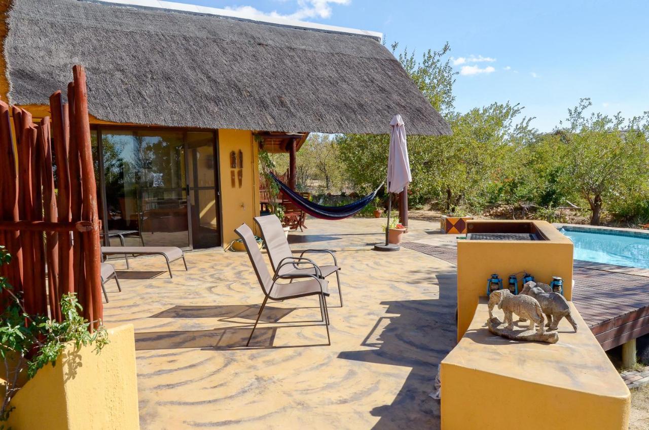 Bushvilla Umoja Kruger ファラボルワ エクステリア 写真