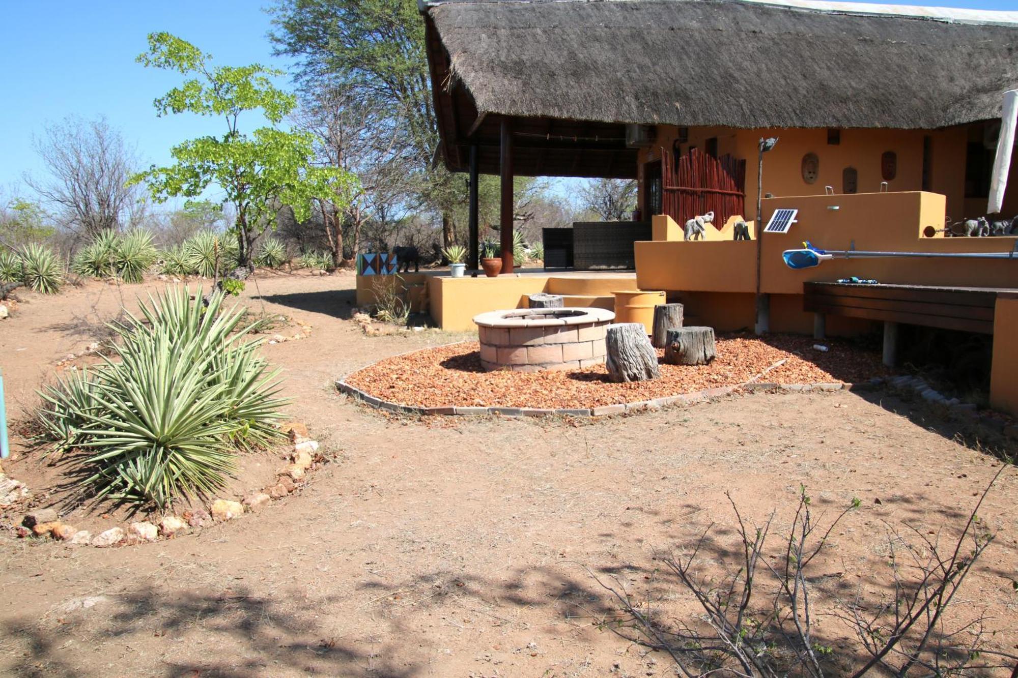 Bushvilla Umoja Kruger ファラボルワ エクステリア 写真