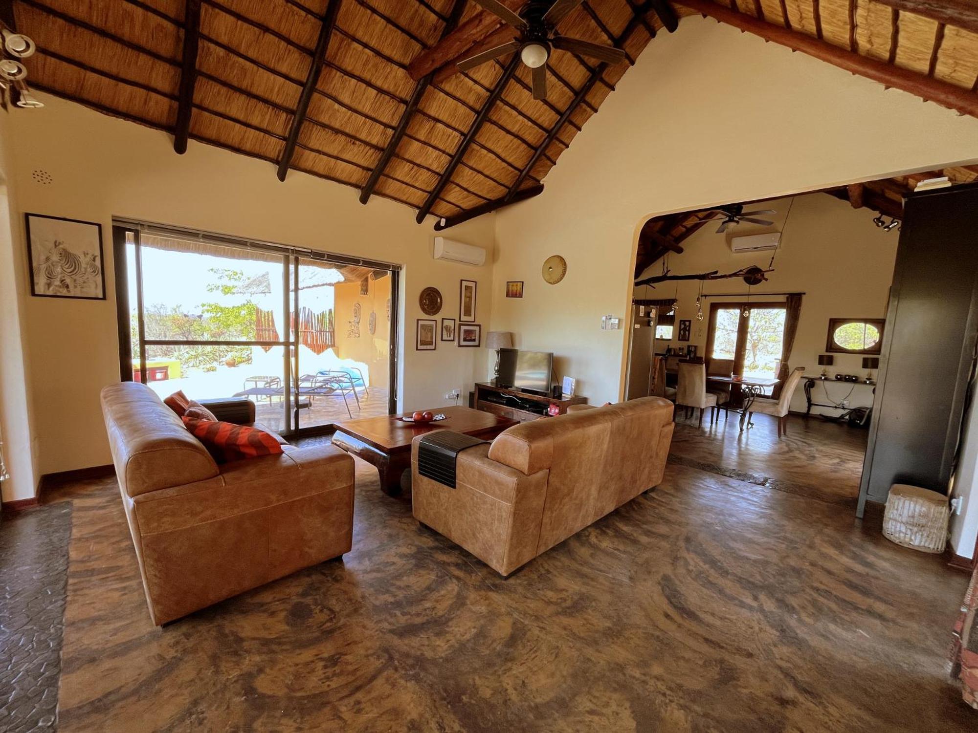 Bushvilla Umoja Kruger ファラボルワ エクステリア 写真