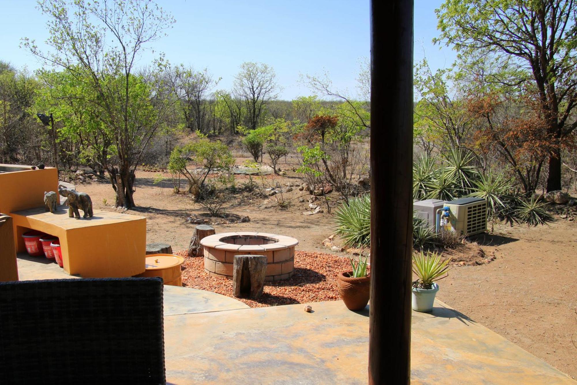 Bushvilla Umoja Kruger ファラボルワ エクステリア 写真