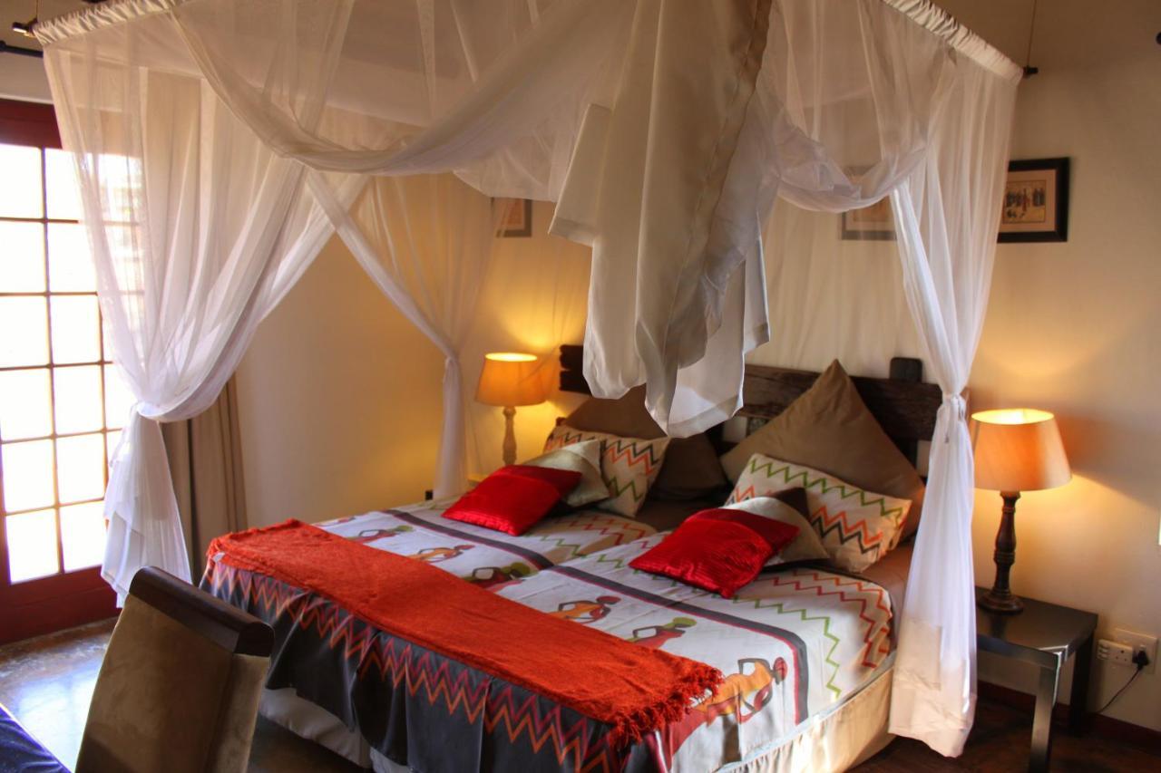 Bushvilla Umoja Kruger ファラボルワ エクステリア 写真